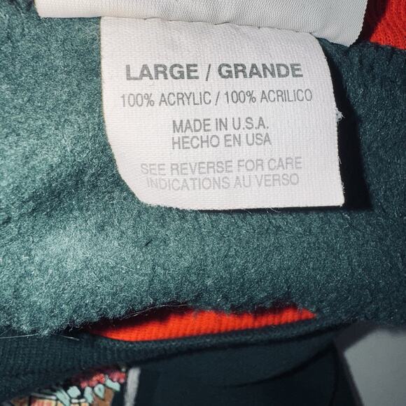 VTG Basic Editions LG Green Crew Boxy Ugly Sweater Holiday Puppy Kitten Winter - Picture 7 of 8